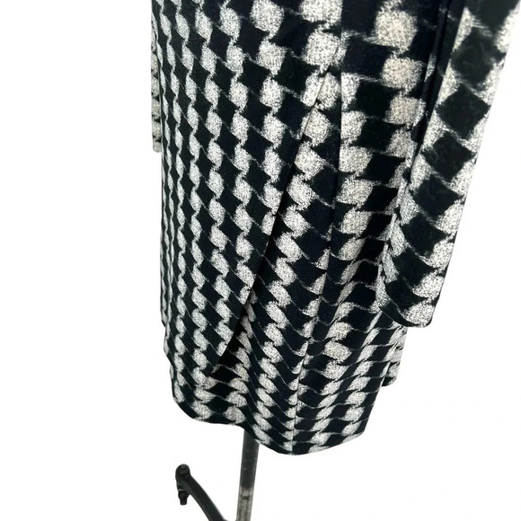 KAMALIKULTURE by Norma Kamali Black Grey Printed Faux Wrap Dress Size XS - Picture 5 of 9